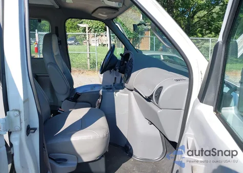 2002 Ford Econoline Commercial z USA, uszkodzony, nr VIN 1FTNE242X2HA90857